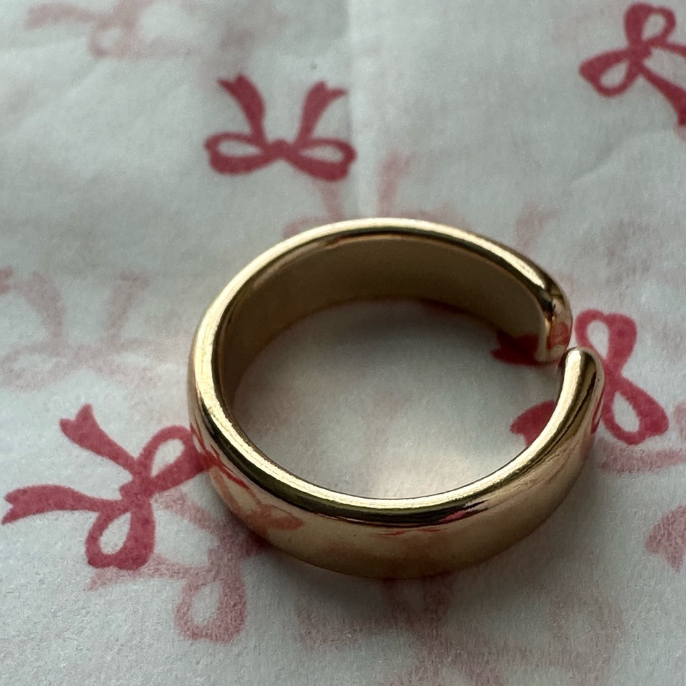 Gold Band Ring-promo